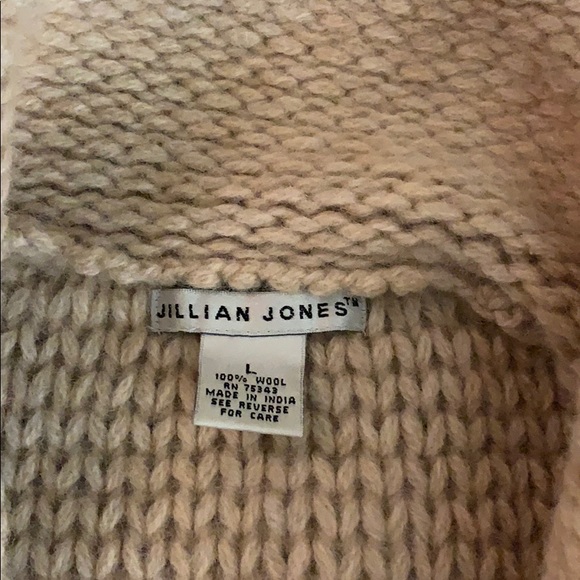 Wool Sweater - Picture 2 of 3